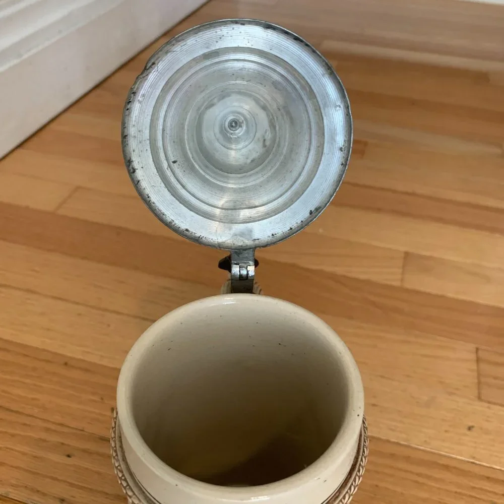 Vintage German Beer Stein Handgemalt with Pewter Lid - Picture 11 of 13